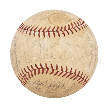 1961 World Series Champion New York Yankees Team Signed Baseball With 25 Signatures Including Roger Maris (JSA)